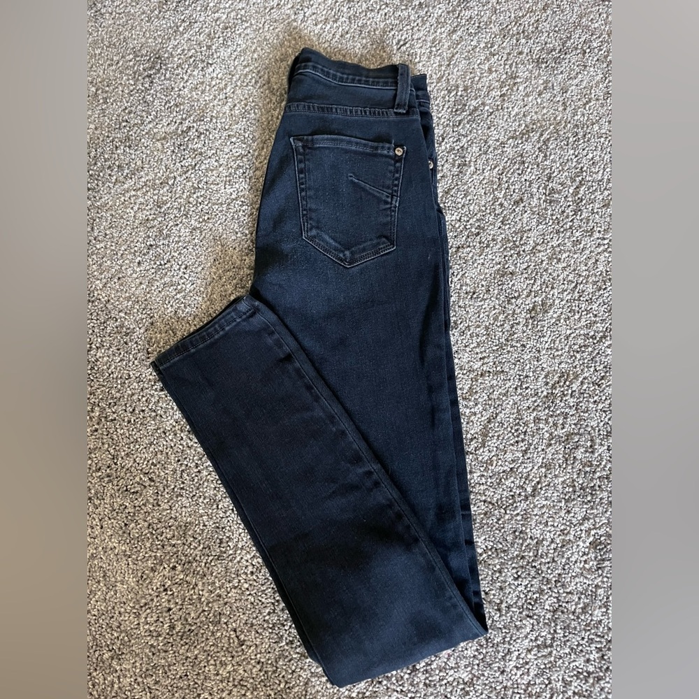 James Jeans dark wash skinny jeans. Size 25. Gently worn